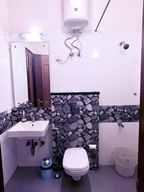 Deluxe-huone, parveke, kaupunkinäköala | Kylpyhuone