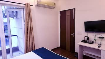 Quarto luxo, sacada, vista para a cidade