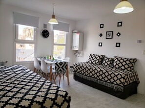 1 bedroom, travel cot, WiFi, bed sheets - Bariloche Apartment tourist apartment in the heart of downtown Bariloche (San Carlos de Bariloche)
