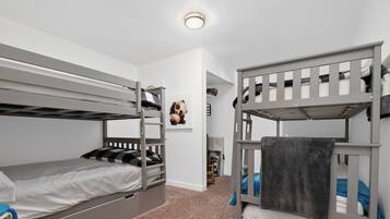 Iron/ironing board, travel crib, free WiFi, bed sheets