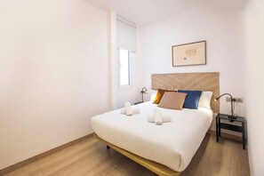 3 bedrooms, iron/ironing board, Internet, bed sheets - A4cor1132 - Beautiful apartment (Barcelona)
