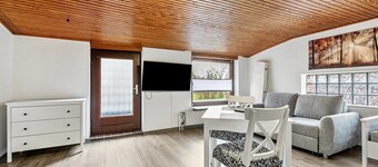 Apartment 'Small Holiday 3 Monteurs' with Shared Garden and Wi-Fi