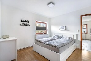 Bureau, Wi-Fi, draps fournis
