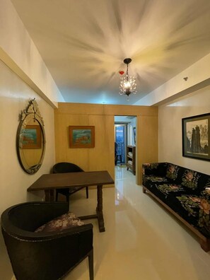 Smart TV - Grass Residences AIrBnB SM NORTH QC (Quezon City)