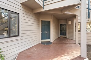 تفاصيل الفندق من الخارج