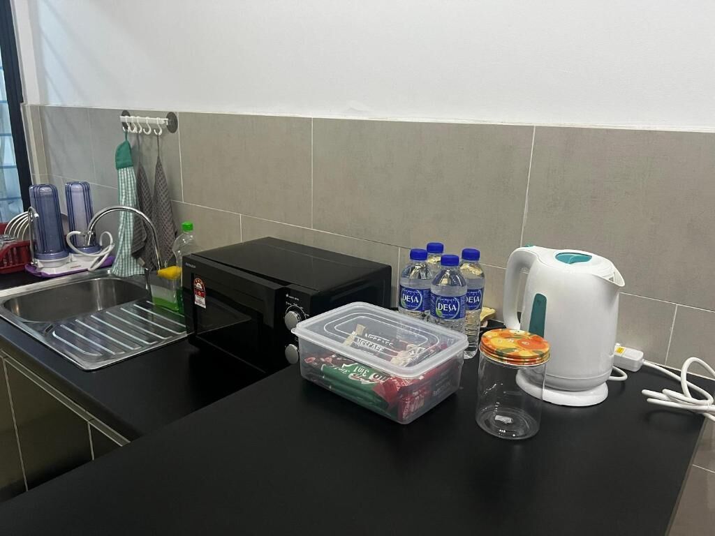 Fridge, microwave, electric kettle, cookware/dishes/utensils