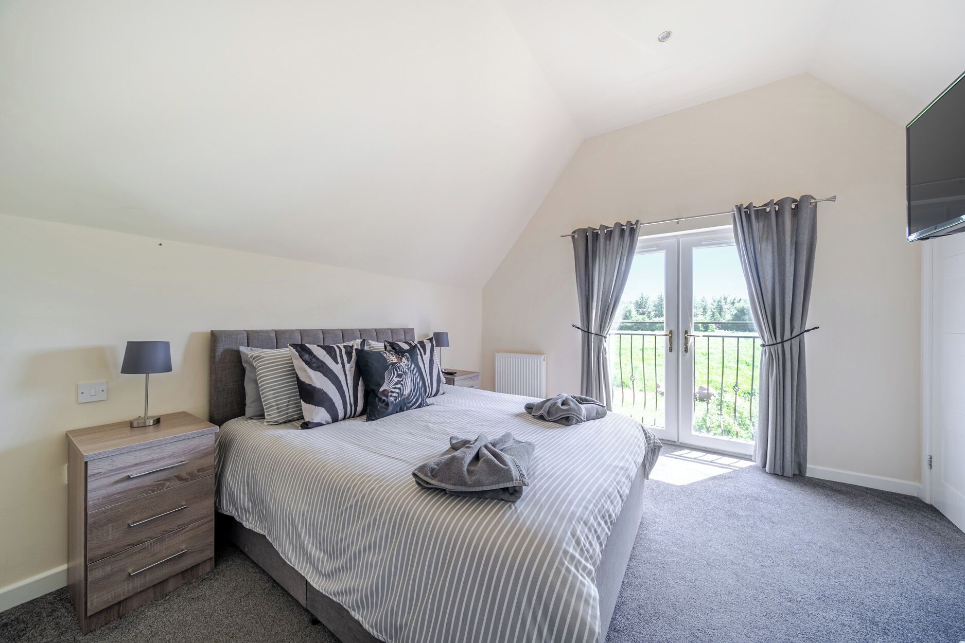 5 Schlafzimmer, individuell dekoriert, individuell eingerichtet