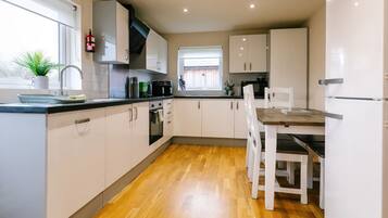 Lavavajillas, utensilios de cocina