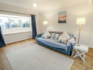 Living area - Hafan Hapus (Beaumaris)