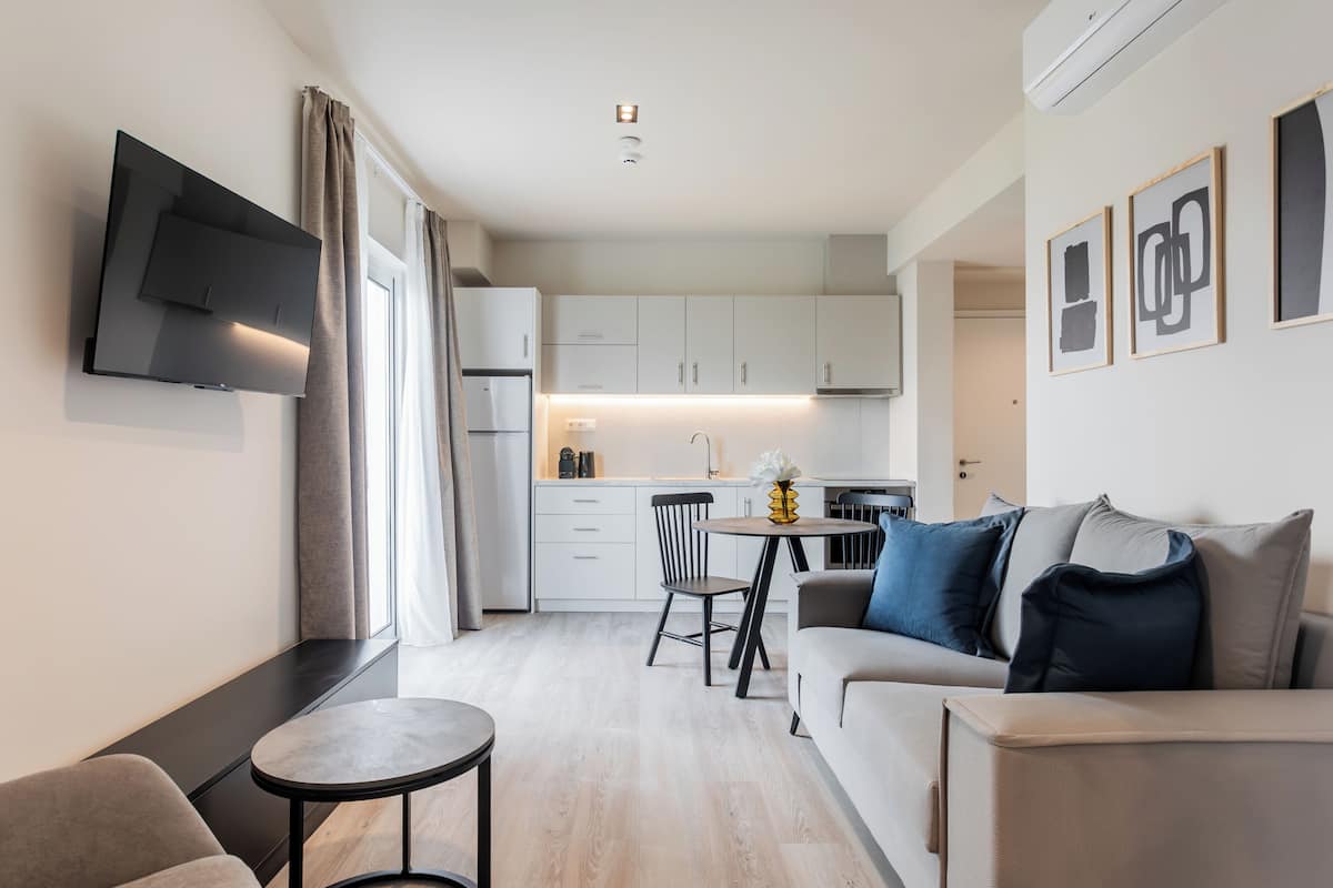 Apartment, 1 Bedroom, Balcony, City View