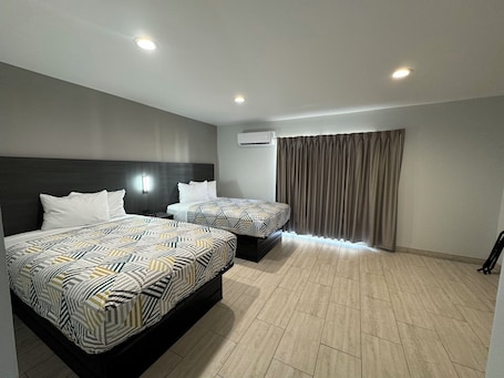 Deluxe Studio Suite, 2 Double Beds, Non Smoking, Kitchenette | Desk, laptop workspace, iron/ironing board, free WiFi. Englewood Inn & Suites