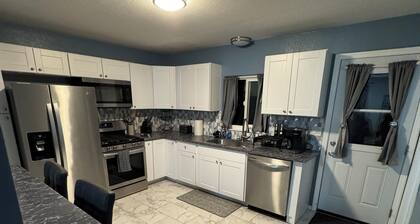 Welcoming private guesthouse near the beach & wineries in charming Atascadero