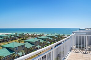 Property grounds - Destin West Villa Penthouse-Private Rooftop Hot Tub-Panoramic Viewof Gulf+Bay (Fort Walton Beach)