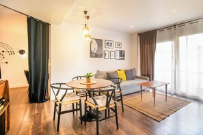 Smart TV - Ebe1par1133- Apartment in Avenida Paralelo (Barcelona)