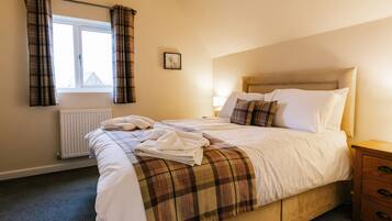 3 habitaciones, decoración personalizada y muebles diferentes