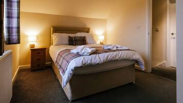 3 bedrooms, individually decorated, individually furnished