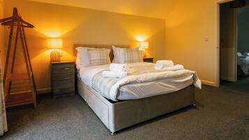 4 soverom, individuelt dekorert og individuelt innredet