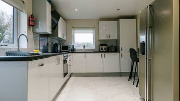 Lavavajillas, utensilios de cocina