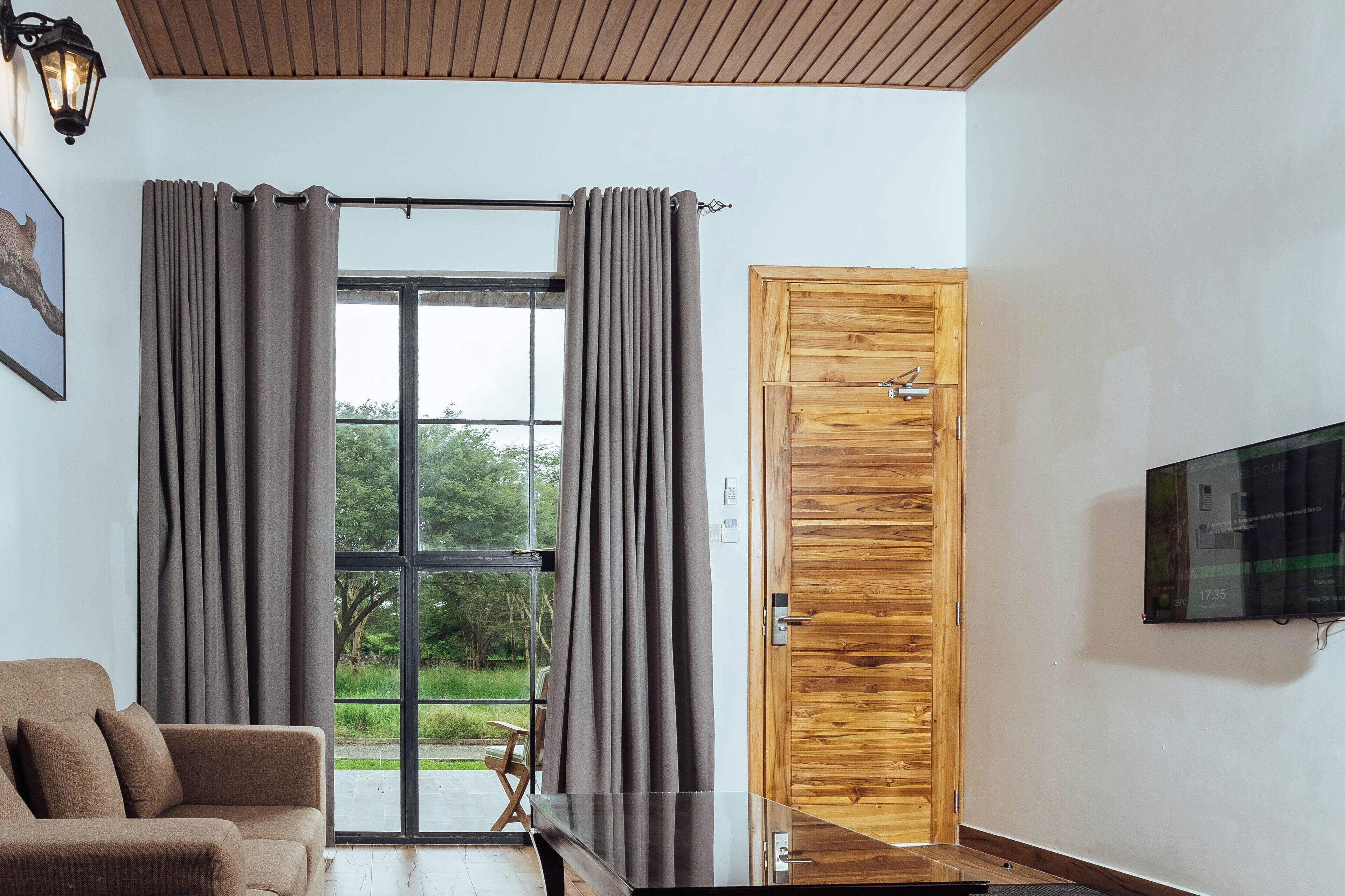 Family Villa, Garden View | Desk, laptop workspace, free WiFi