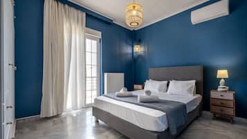 5 bedrooms, free cribs/infant beds, bed sheets