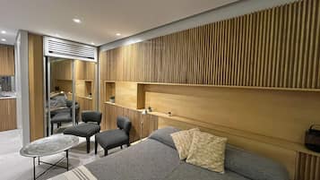 Estúdio | Cofres nos quartos, Wi-Fi de cortesia