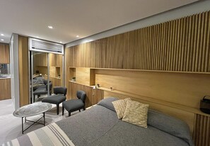 Estúdio | Cofres nos quartos, Wi-Fi de cortesia