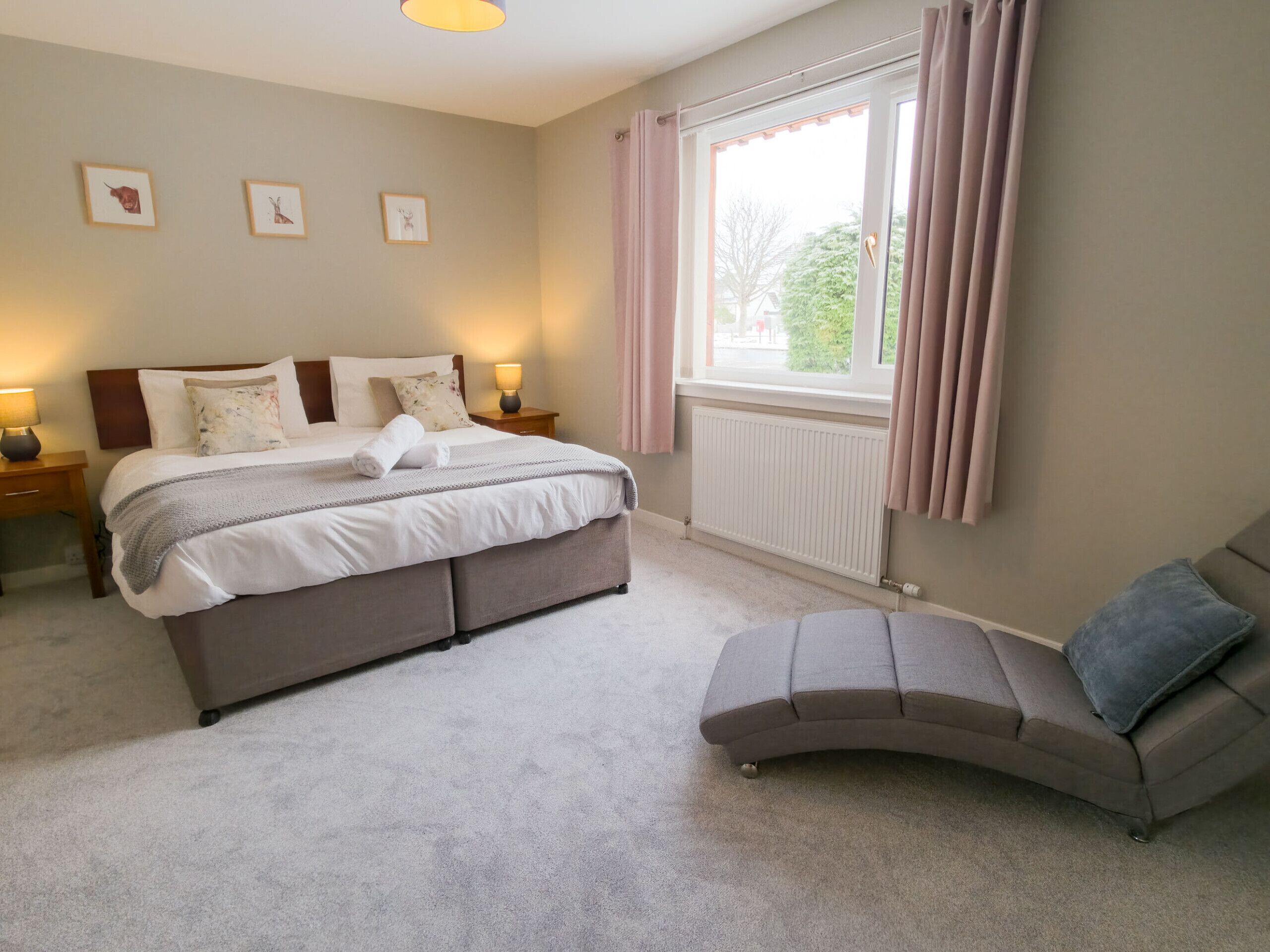 5 bedrooms, travel cot, free WiFi, bed sheets