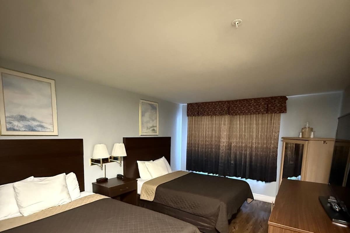 Room, 2 Queen Beds, Non Smoking | Desk, free WiFi