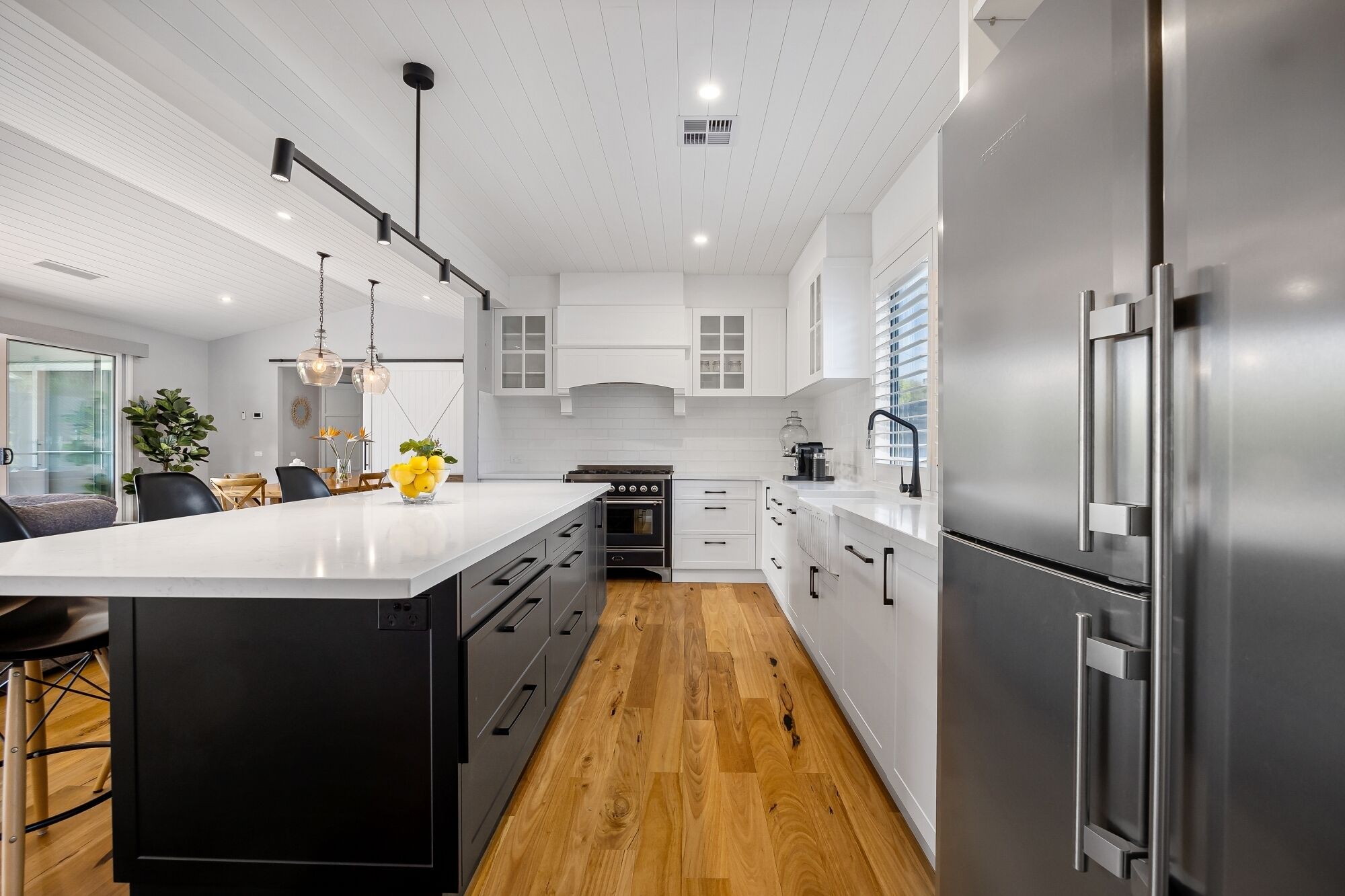 Microwave, oven, coffee/tea maker, toaster