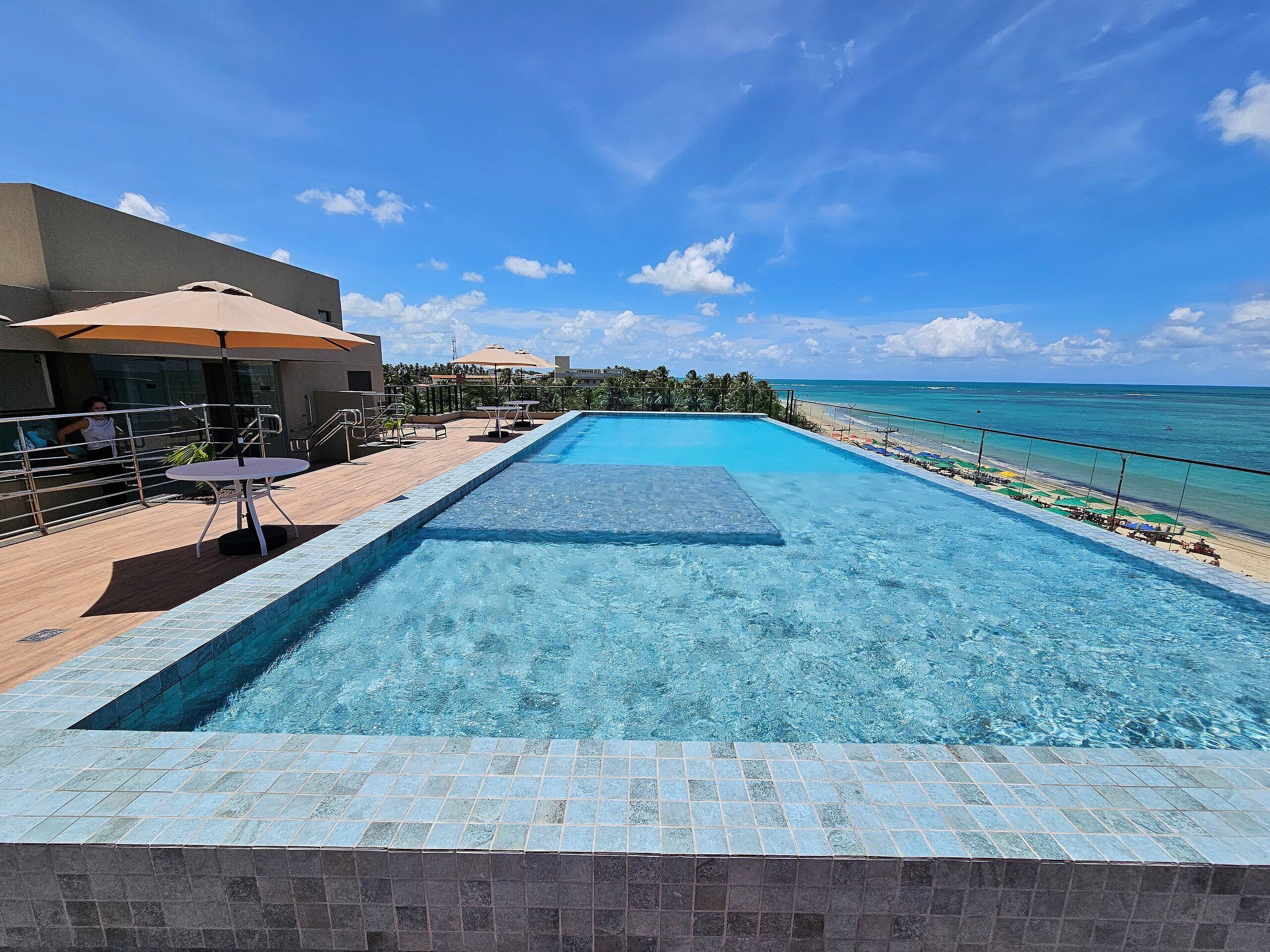 Kolam renang outdoor