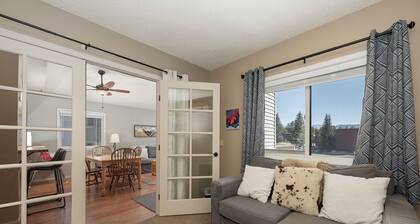 New 3 bedroom, mt views, extra bedding and close to clubhouse