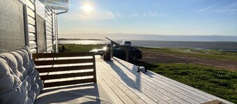 Oceanfront w/ Sauna, Beach Access & Ocean Views