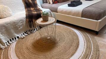 2 bedrooms, desk, iron/ironing board, travel cot