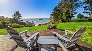 Unclassified image, 3 of 65, button - Emerald Phoenix Estate~18 Acres of Ocean Front Luxury w/ Hot Tub & Sauna! (Trinidad)