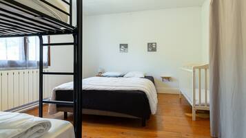 4 bedrooms