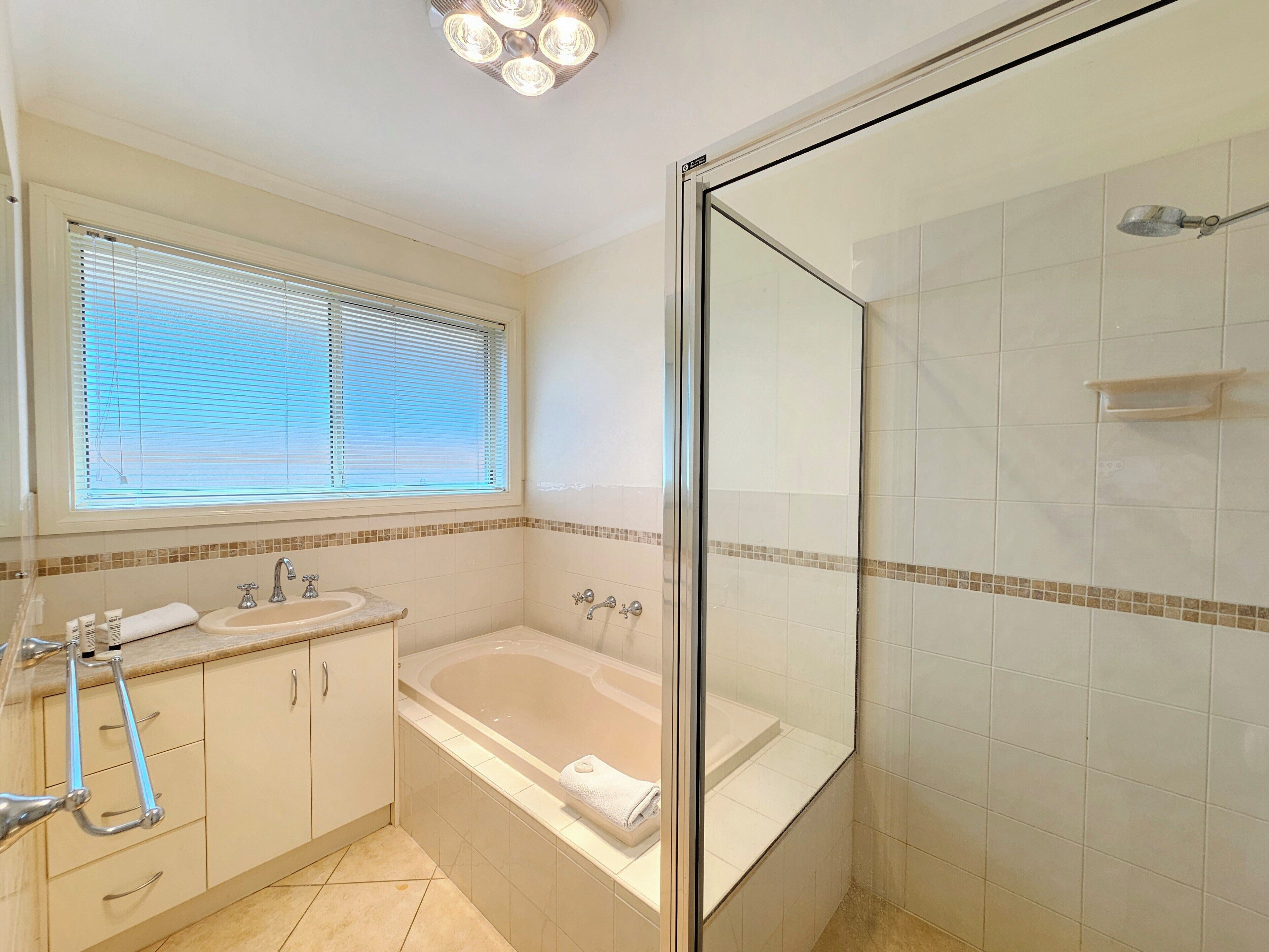 Shower, towels