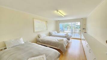 Wi-Fi de cortesia, roupa de cama