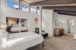 Internet, bed sheets - Beautifully updated Storm Meadows getaway! (Steamboat Springs)
