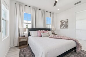 Ferros/tábuas de passar roupa, Wi-Fi de cortesia, roupa de cama