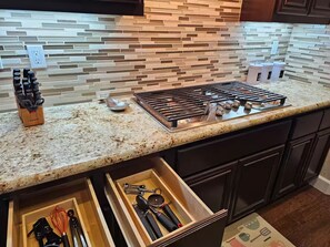 Microwave, oven, stovetop, dishwasher - Urban comfort: Home w/ Game Room & Backyard Oasis (Clovis)