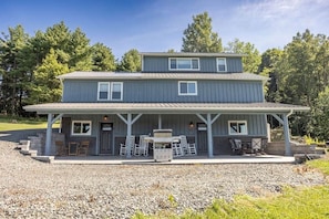 Exterior - Raven Feather Retreat : Unit 2 (Liberty Township)