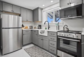 Fridge, microwave, toaster, cookware/dishes/utensils - Raven Feather Retreat : Unit 3 (Liberty Township)