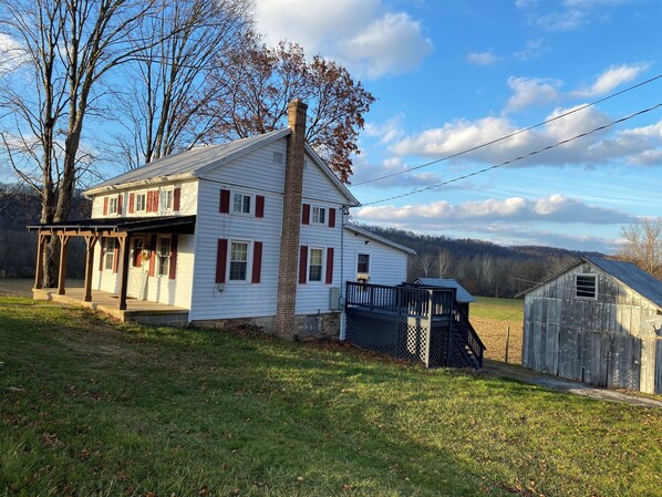 المنشأة من الخارج