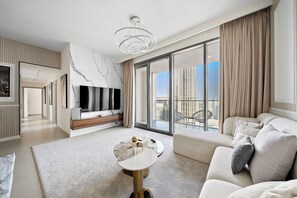 Living area - 3BR Views of Burj Khalifa Dubai Fountain (Dubai)
