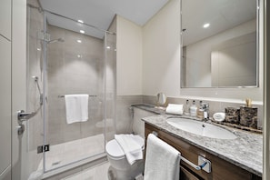Bathroom - 3BR Views of Burj Khalifa Dubai Fountain (Dubai)