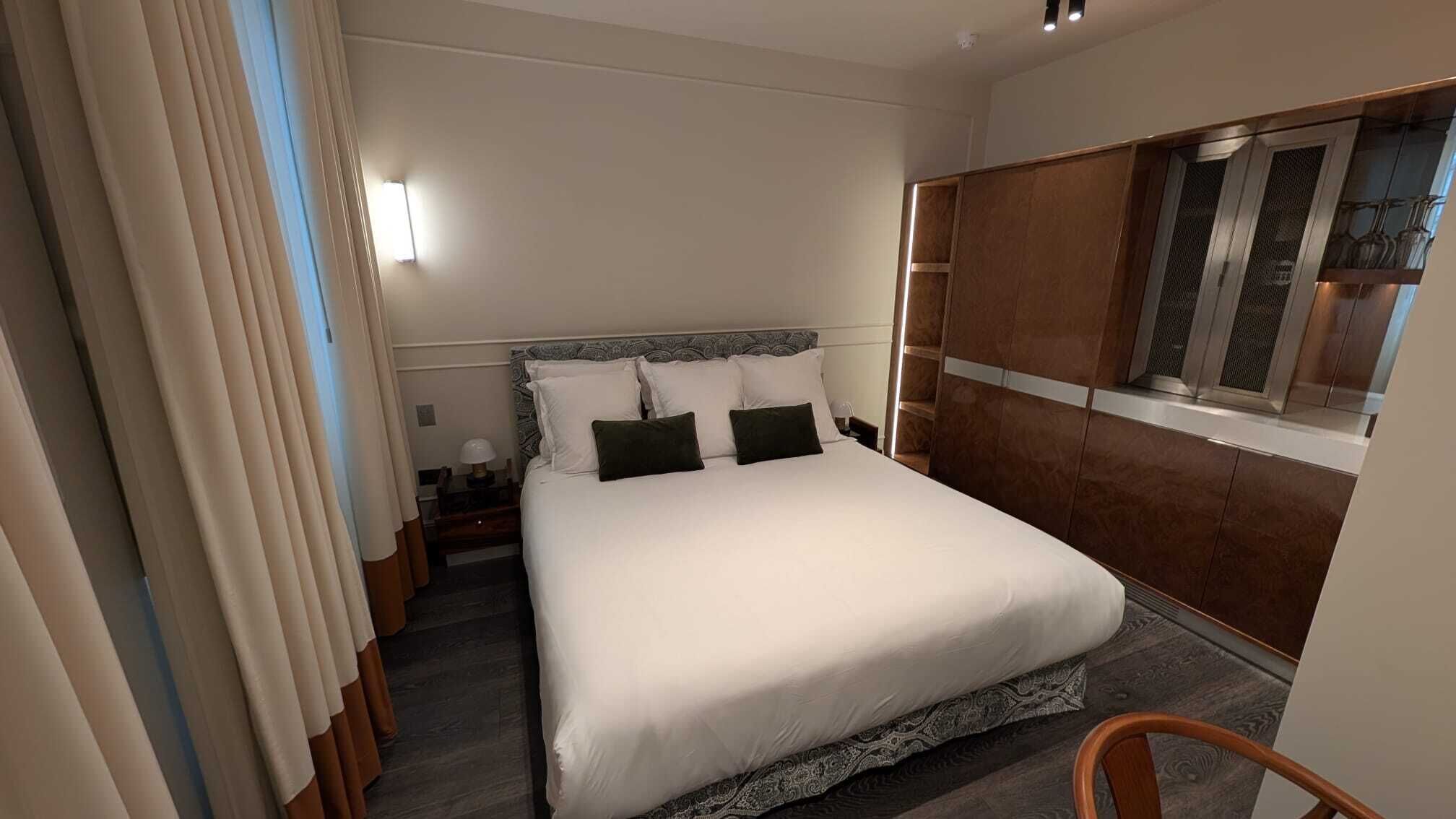 Standard Double Room | Desk, laptop workspace, iron/ironing board, free WiFi