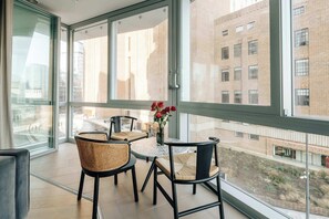 Interior - Stylish Battersea Apartment – Pets Allowed & Modern Comfort (Greater London)