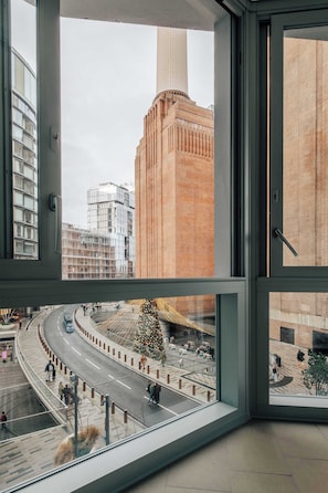 Interior - Modern Luxury Flat with Free Parking in Battersea (Greater London)