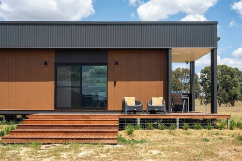 Olliedean Retreat Dual Cottages with Scenic Views