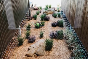 Property grounds - Olliedean Retreat Dual Cottages with Scenic Views (Erudgere)